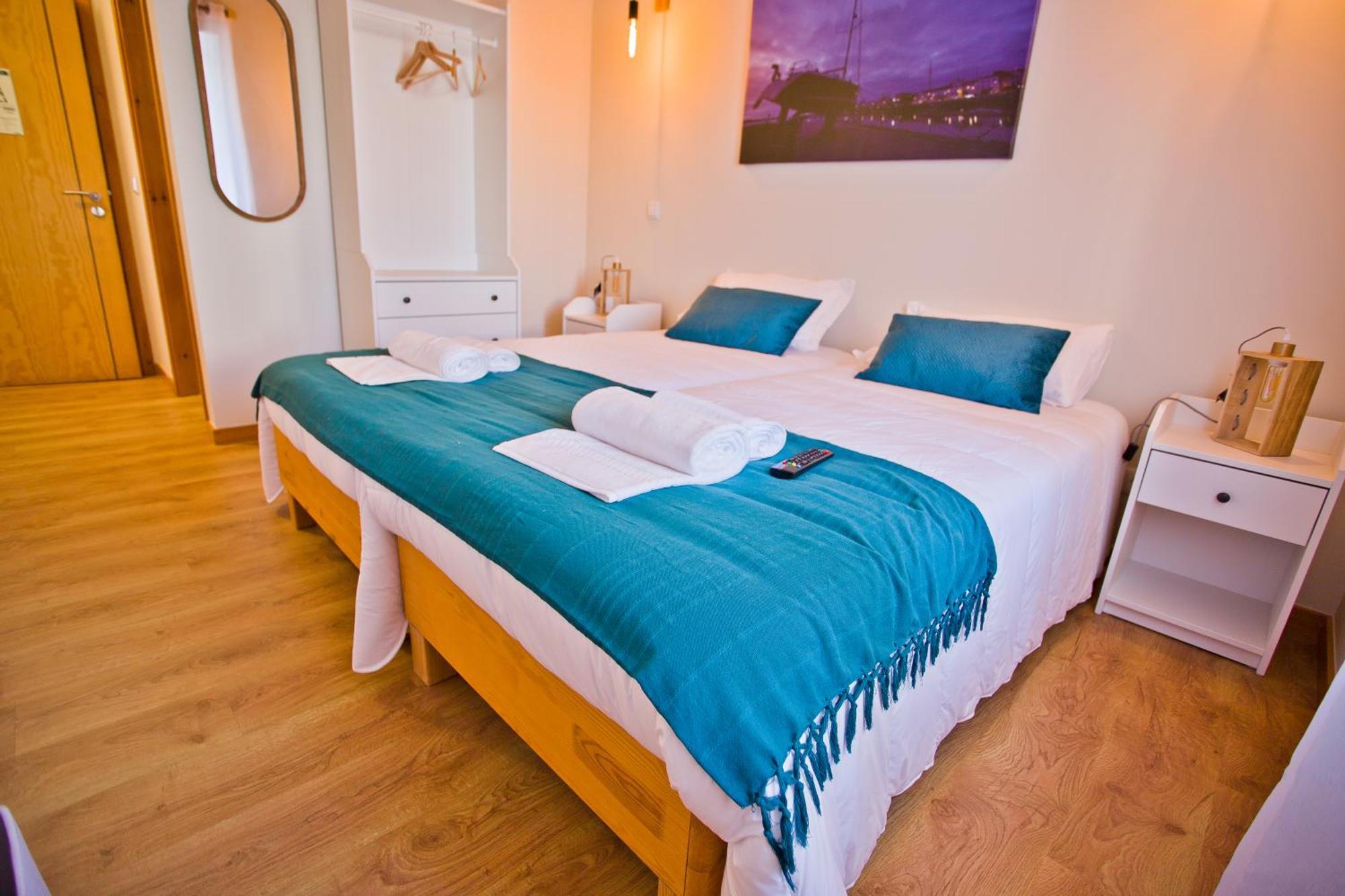 Guest House 10 De Agosto Figueira da Foz Extérieur photo